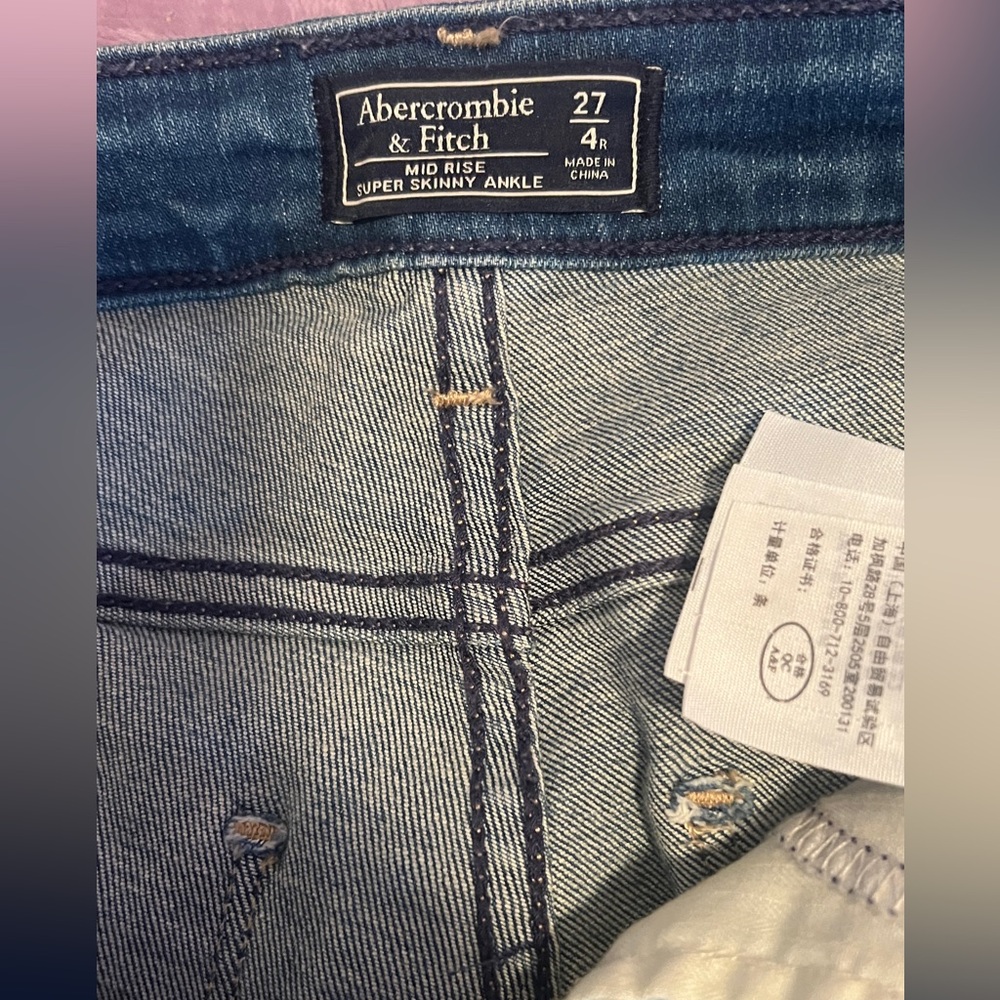 Abercrombie and Fitch | Mid rise super skinny ankle